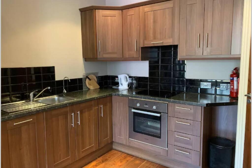 Centre Of Dingle Town - Luxury Holiday Apartment Dış mekan fotoğraf
